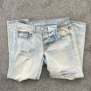 ❌SOLD❌ American Eagle Boyfriend crop jeans